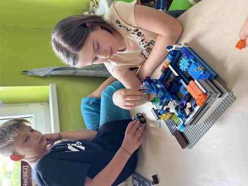 4E6F8576-528C-4C11-8223-247F7E265B56.jpeg, 492x369, 32.00 KB