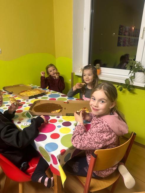 43594261-5460-40ab-8499-63c0946103b4.jpeg, 492x656, 45.16 KB